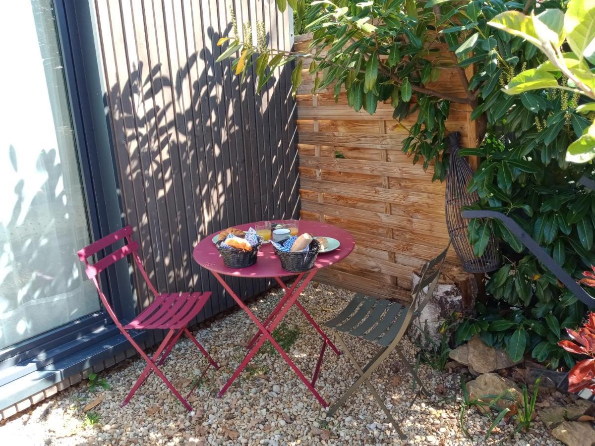 Studio De Jardin "Le Temps D Une Pause" Jusqu'A 4 Personnes En Face Du Beaujolais - Climatisation Et Borne Recharge Vehicule Electrique Montmerle-sur-Saone ภายนอก รูปภาพ